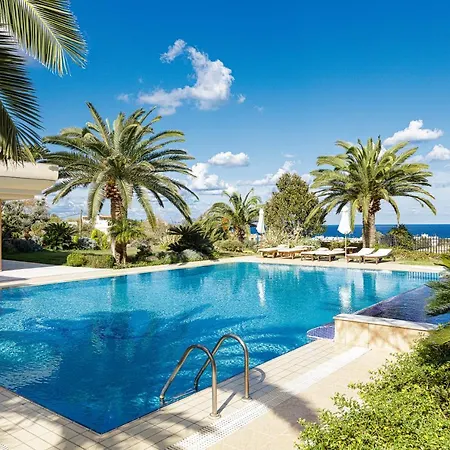 Palm Hill Villa, Royal Retreat, By Thinkvilla