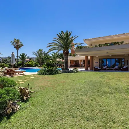 Palm Hill Villa, Royal Retreat, By Thinkvilla Vila Xirón Khoríon