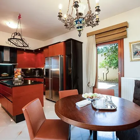 Vila Palm Hill Villa, Royal Retreat, By Thinkvilla