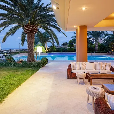 Vila Palm Hill Villa, Royal Retreat, By Thinkvilla *