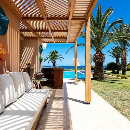 Palm Hill Villa, Royal Retreat, By Thinkvilla